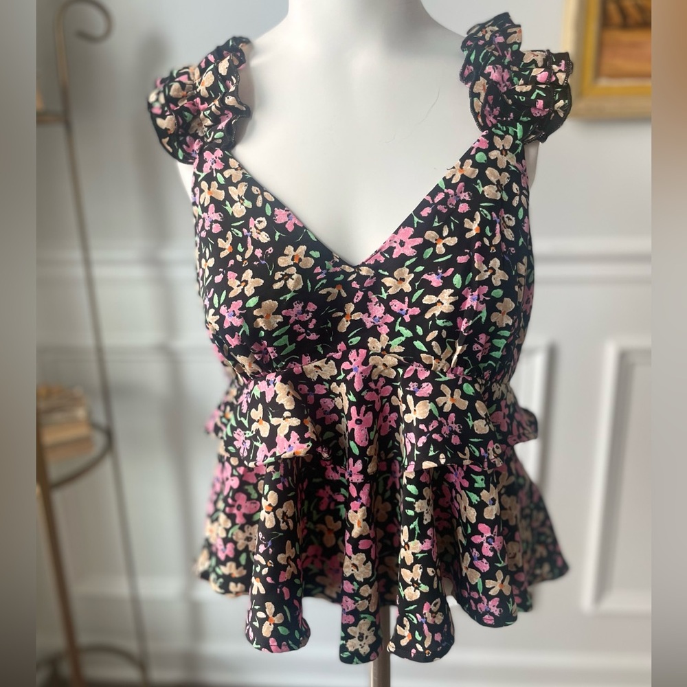 Floral Ruffle Cropped Blouse